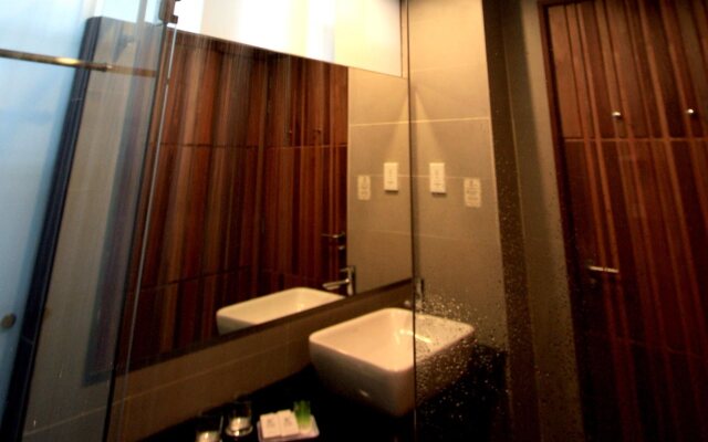 Belum Rainforest Resort