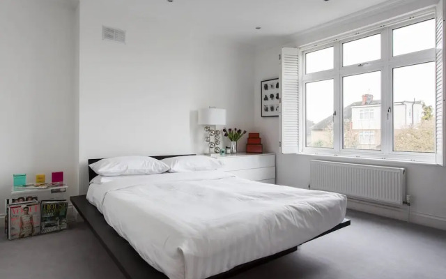 Hardinge Road by Onefinestay