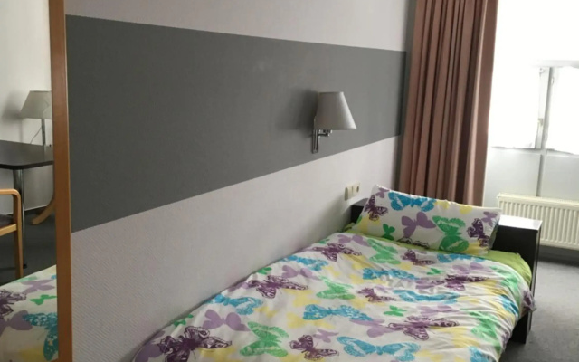 Business apartment in 3 star hotel Daimler Nah