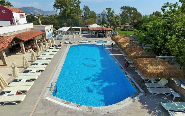 Tiana Beach Resort - All Inclusive