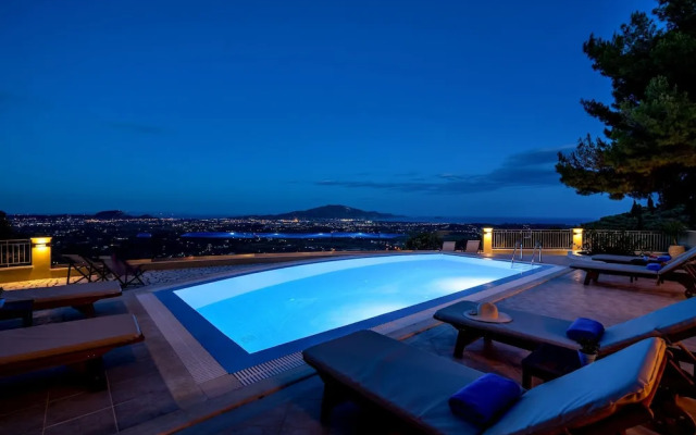 Castelli Luxury Villa
