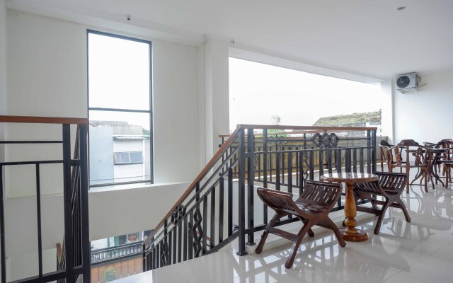 RedDoorz near Terminal Tirtonadi 2
