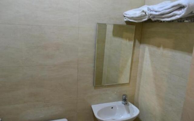 Family Budget Hotels F77