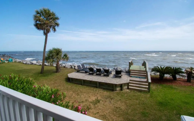 407 Ocean Point Lane