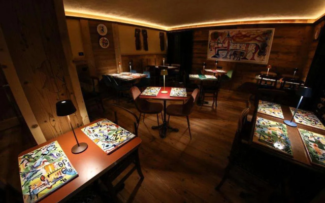 Hotel Grandes Murailles