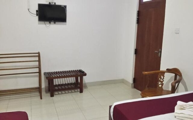 Peacock Vista - Polonnaruwa