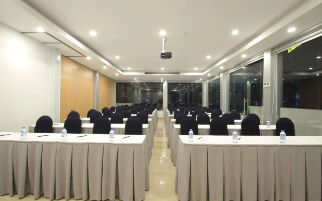 Le Duy Grand Hotel