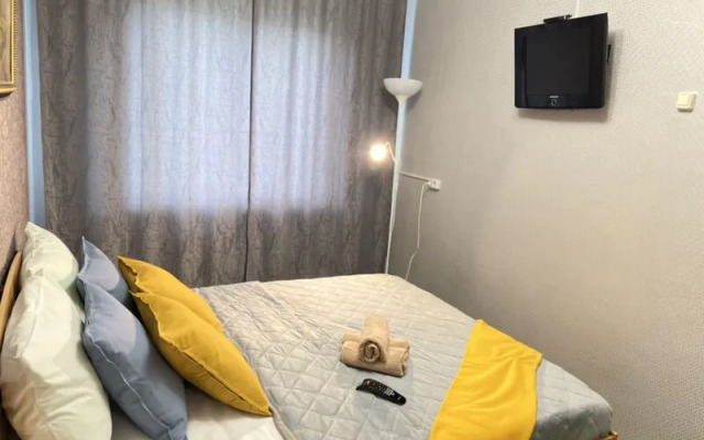 Диван и Чемодан на пр-кте Красный, 94/1