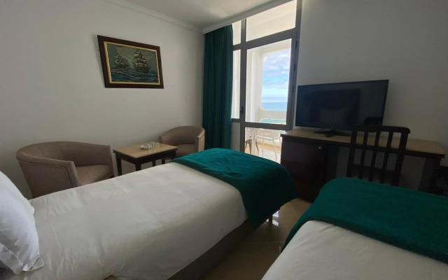 Hotel Azur