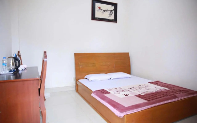 Huynh Gia Bao Hotel 2