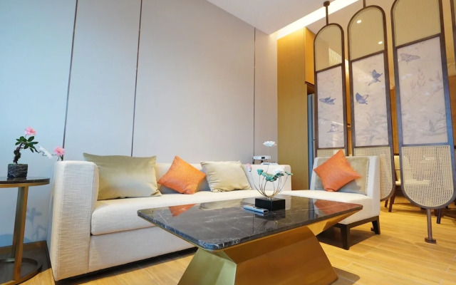 Interact China Fine Condo - Novotown