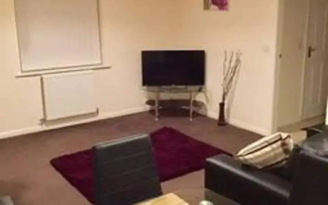 Malsbury Avenue Apartment