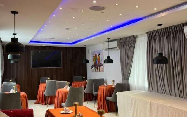 Proof Lounge Hotel