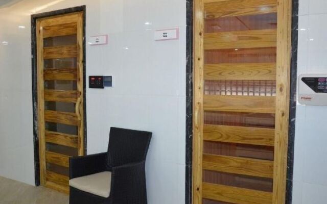 Ramada Hotel And Suites Amwaj Islands