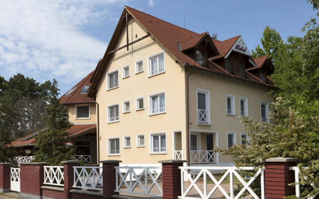 Hotel Francoise
