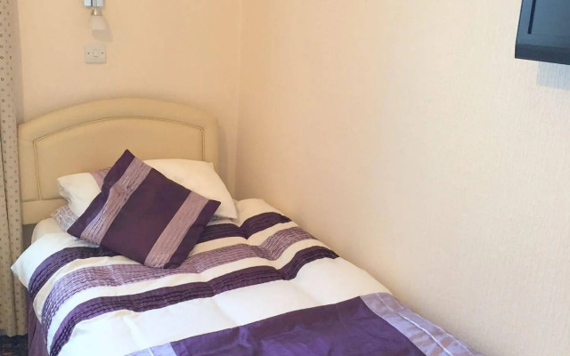 Tania Guest House