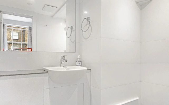 Astor Kensington Hostel