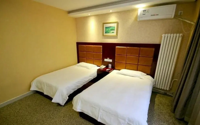 Super 8 Hotel