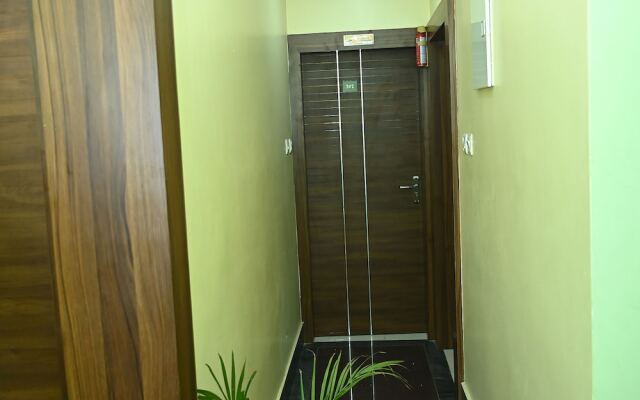 Fabhotel Golden Bliss