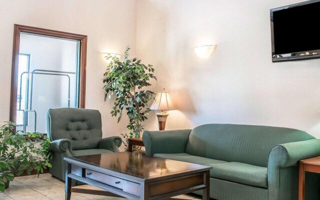 Quality Inn & Suites Brooks Louisville South