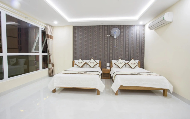 Dam Phuc Hotel
