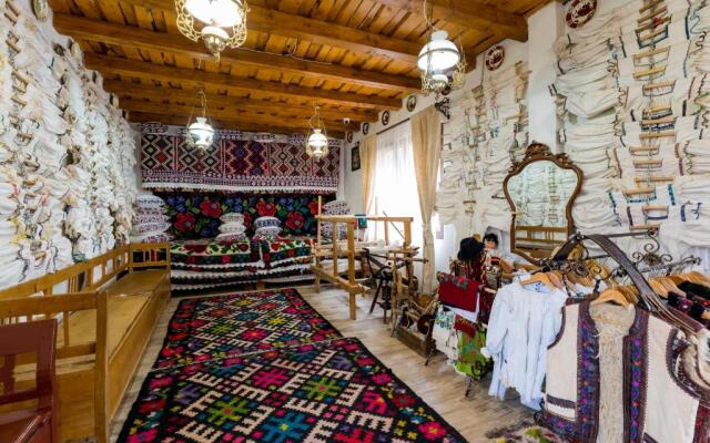 Pensiunea Casa Traditiilor