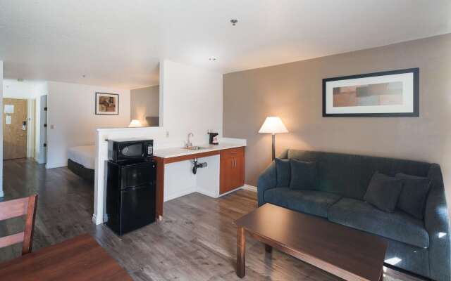 Red Lion Inn and Suites Kennewick Tri-Cities