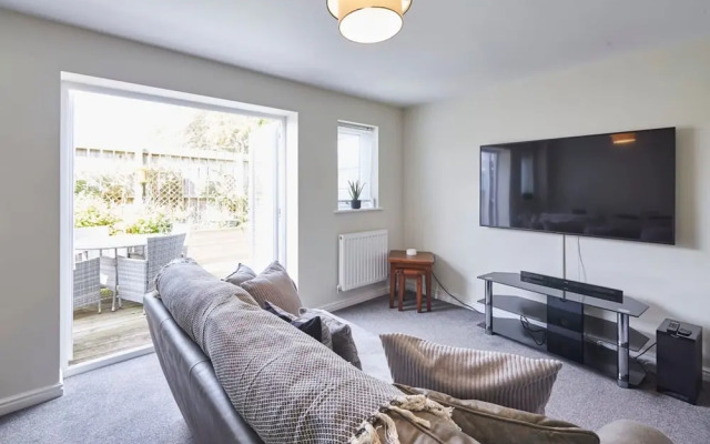 Host Stay Town House