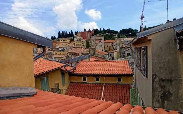 Vieux Nice - 2P de charme idéalement placé