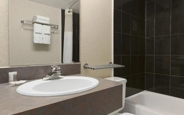 Days Inn & Conference Center - Bridgewater