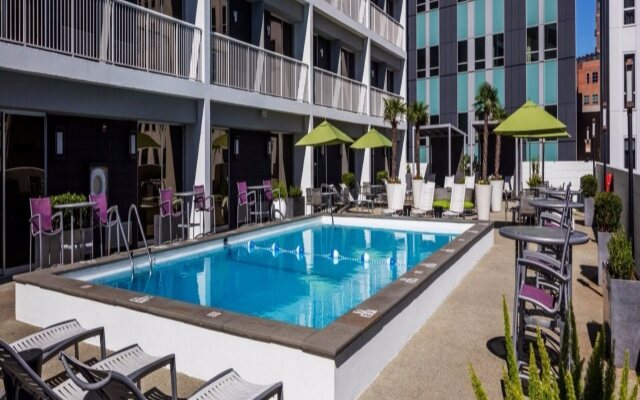 Holiday Inn New Orleans - Downtown Superdome by IHG