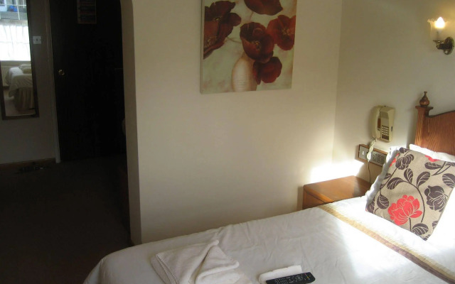 Priory Lodge Hotel