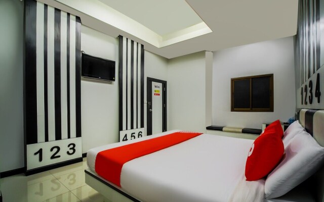 OYO 535 Phadaeng Hotel