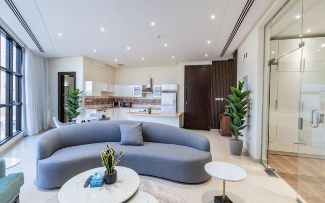 Tura Residence