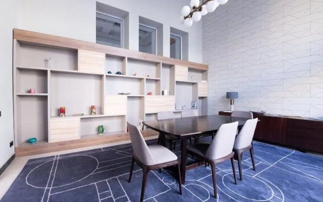 Luxury One Bedroom Apartment - Best Location