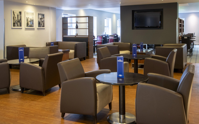 Express By Holiday Inn Warwick