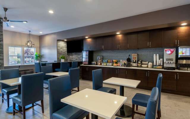 Microtel Inn & Suites by Wyndham Tracy