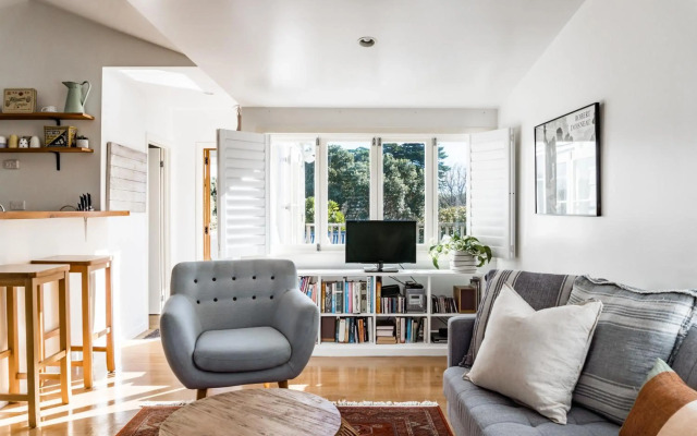 Kowhai Cottage & Studio