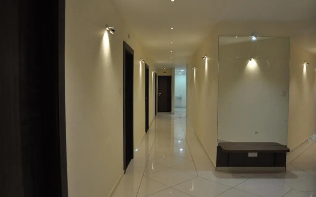 Shivdhara Hotel & Residence