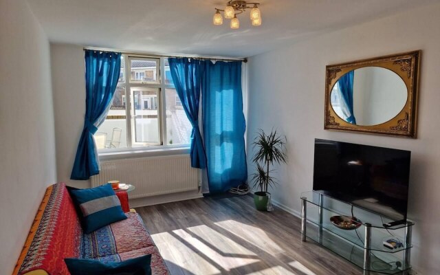 Cosy Flat Near Tower Bridge