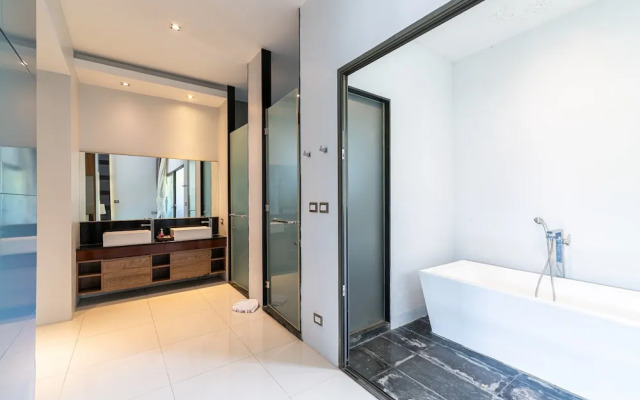 Phuket Moonlit Bay Seaview Resort&Spa