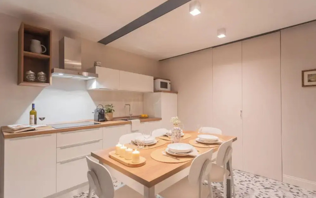 Cinque Giornate 70 Suites by Rent all Como
