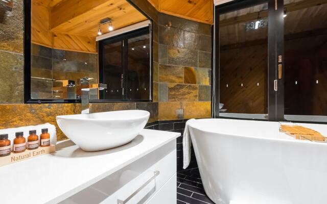 Waterfall Springs Retreat