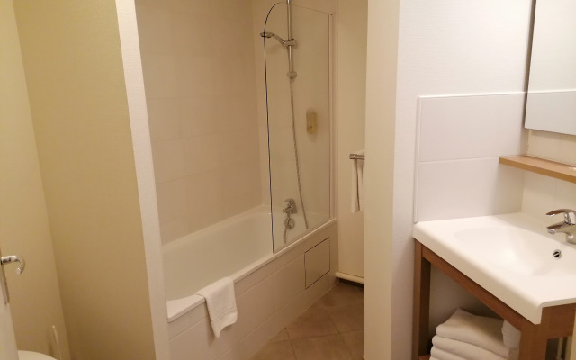 Terres de France - Appart'Hotel Quimper