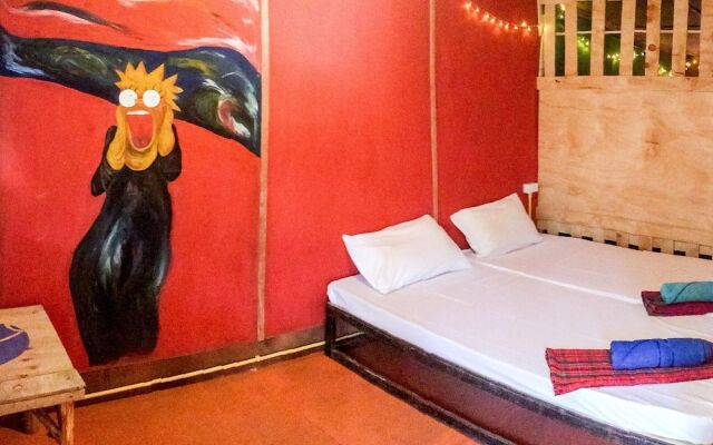 Wild Flower Hostel Koh Lanta