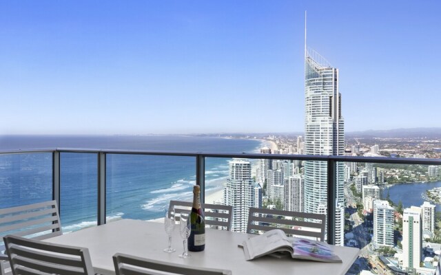 H Residences by Holiday Holiday