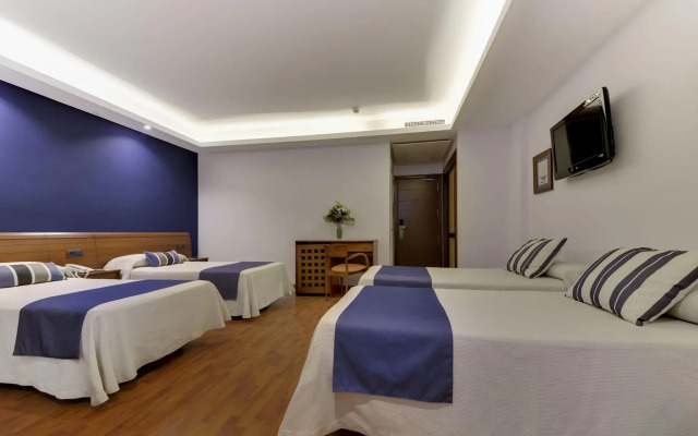 Hotel Puertobahia & Spa