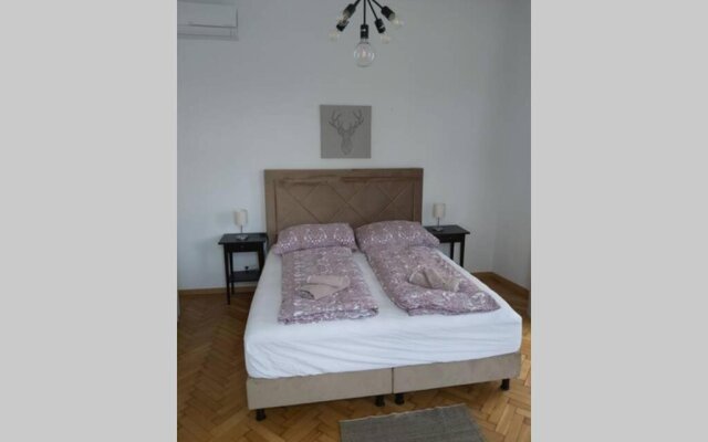 Lovely new 2 bedroom near hannovamarkt