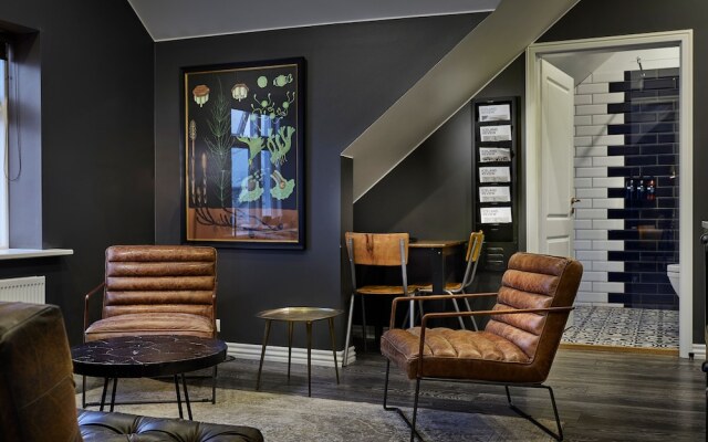 Vintage Apartment Hotel