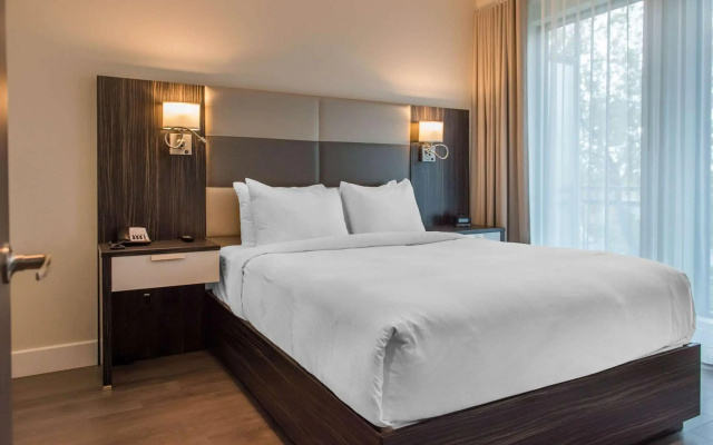 Les Suites Victoria, an Ascend Collection Hotel